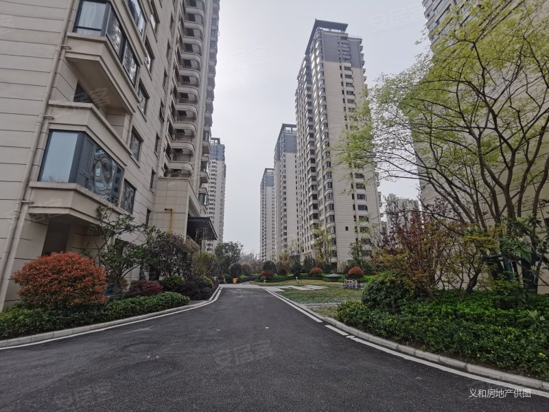 合肥房产网>合肥二手房>庐阳二手房>菱湖公园二手房>蓝光半岛公馆>800