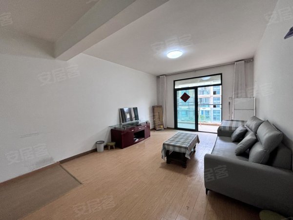 精装两室一厅_家具齐全_近地铁口
