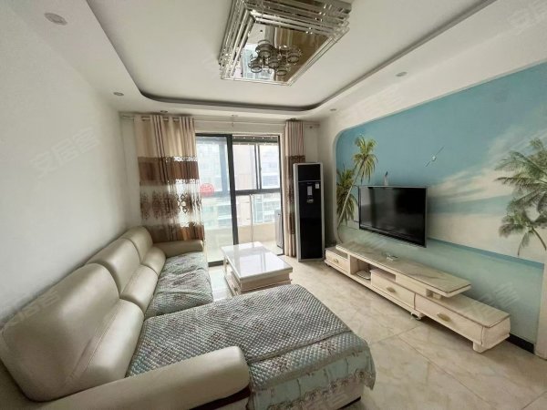 春融苑精装两房出租_三台空调_封闭式阳台_住家大衣柜_密码锁