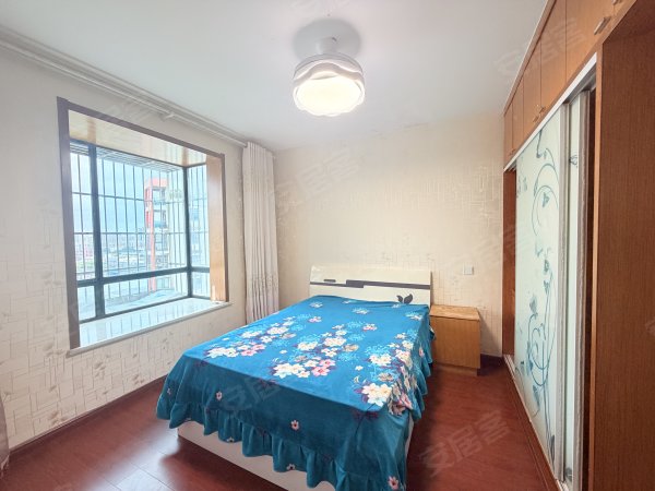 近方庙地铁站_莱茵河畔花园精装三室_近安徽大市场_拎包入住
