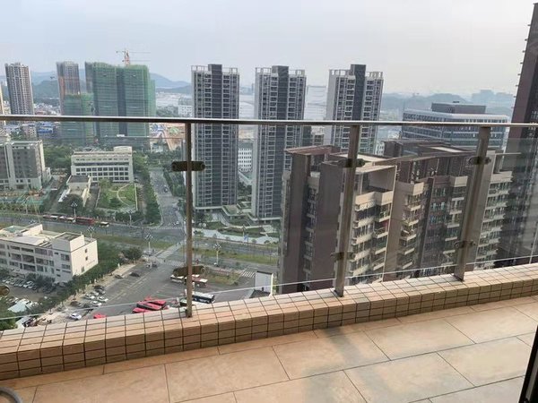 【多图】新福港鼎峰,萝岗租房,新福港鼎峰 3室2厅1卫 精装修 88平