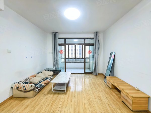 新出万象公馆南区三室_家具家电齐全_临近地铁_近邮政农业银行