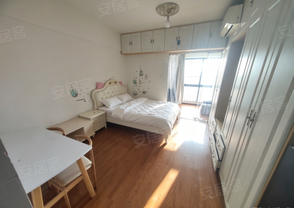 桐城路金保中心_市二中九华国际_晶品城市公寓_家电齐全包宽带