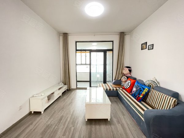 宝能城精装3房_价格美丽_家电齐全_拎包入住__南北通透