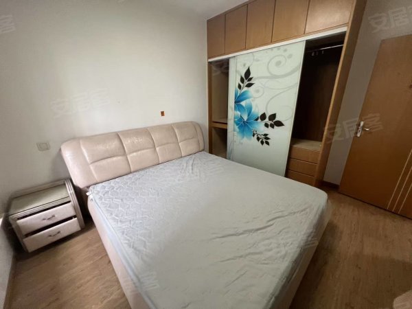 品阁自住精装修大两房_高配家具家电_拎包入住_随时看房