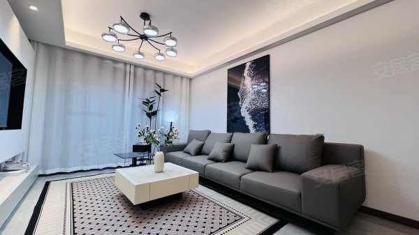 锦绣龙川豪装三室_全屋高定_拎包入住_可押一付一