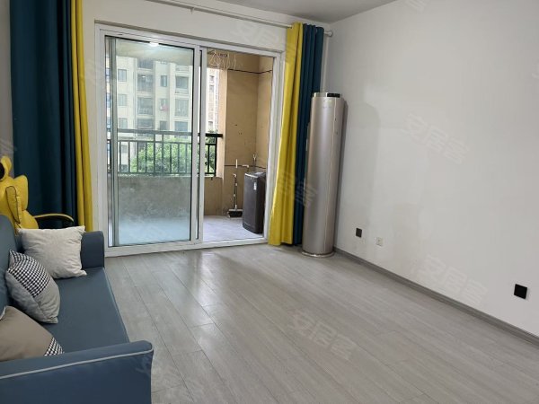 职教城圣联梦溪小镇_民用水电通燃气_精装三室小区环境好电梯