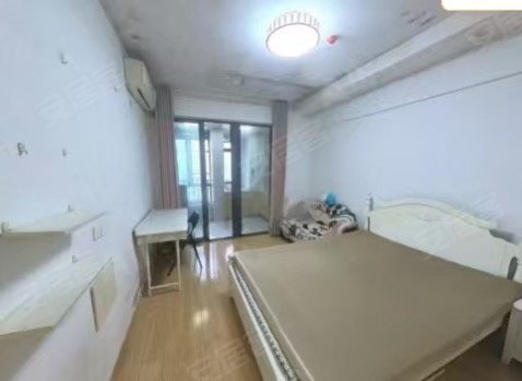 宝利丰广场_漫乐城_通燃气_地铁口