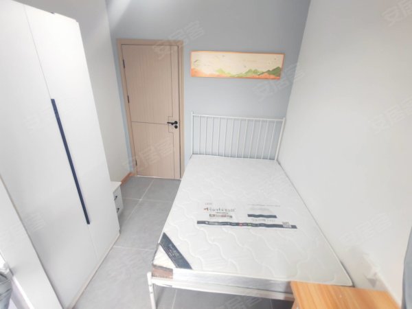 实拍东城新海苑_主卧独卫家电齐全_干净整洁_拎包入住随时看房