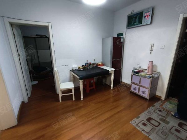 新店南区俩房出租，拎包入住，家电齐全