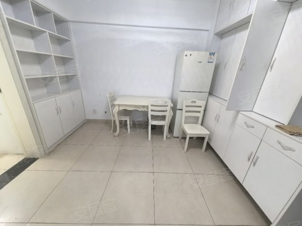 求实领势学府_西七里塘地铁口_精装_正规二室朝南汉嘉都市森林