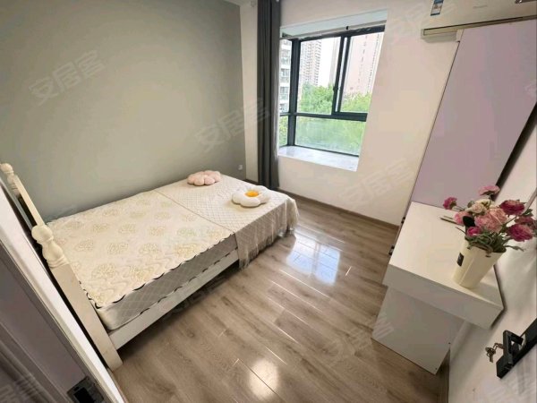 临滨苑_阳光充足_20平_拎包入住