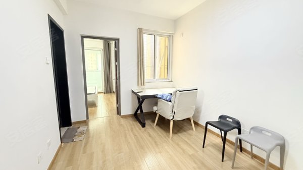 新出一室一厅_全屋定制_市二院对面_近保利广场_拎包入住！
