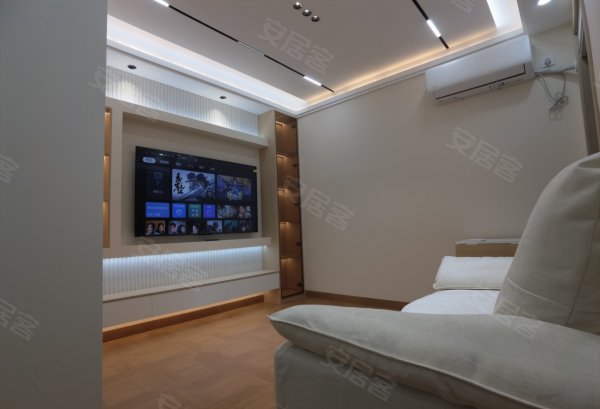 龙溪苑小区，正规小两房！民用水电，可押一付一密码锁_随时看房