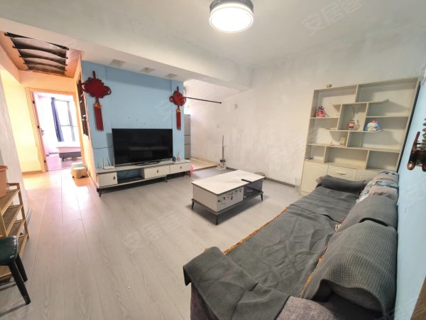 实图实价！地铁口，火车站，公园旁，家具家电齐全，拎包入住入住