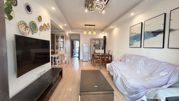精品好房_方庙地铁口_三台空调俩室业主自住房家具齐全民用水电