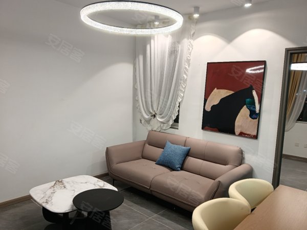 滨湖沁园(B区)精装修_停车免费_近方圆荟__近地铁