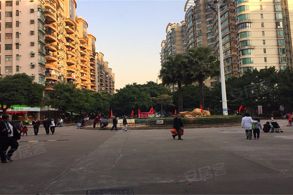 广州骏景花园人口_广州各区人口图(3)