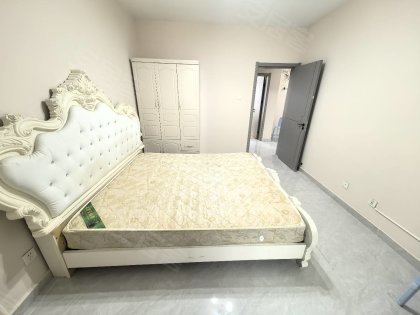我是房栋滨湖顺园主卧带独卫近交通银行_云谷创新园邮储中信银行