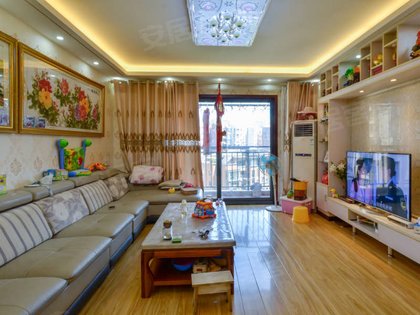 南北阳台装修花小钱住新屋,低预算分区布局指南
