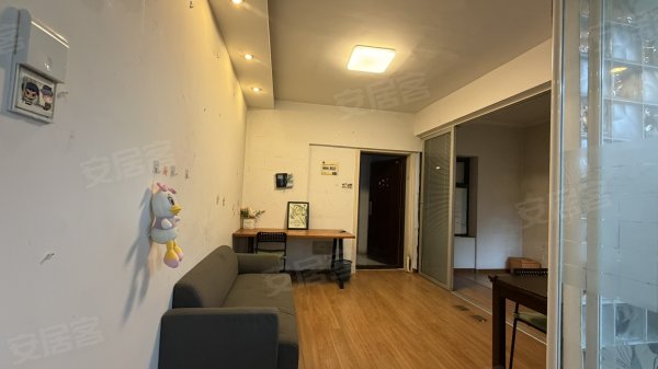 蜀山区6号线地铁口附近_2室1卫通风好_电梯房出租民水电