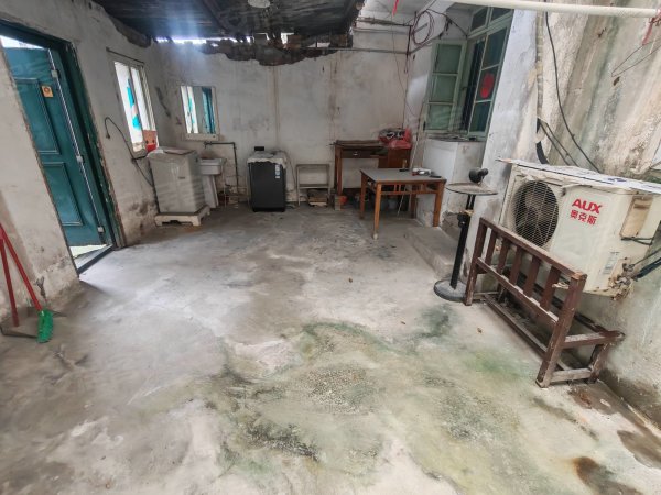 沿河路可苑新村_简装2室_一楼带院子已开门_看房方便有钥匙