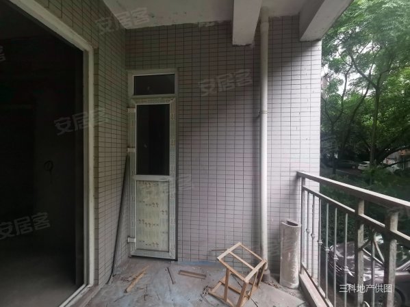 西政旁天高鸿苑花园洋房端户5室带书房三面采光花园大
