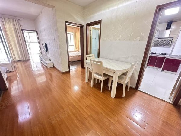 家天下3期_精装三室_全屋定制家具家电齐全_拎包入住带阳光房