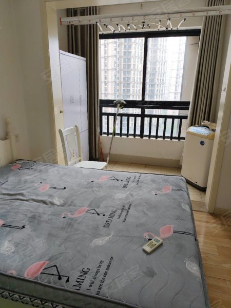 四号线柳树塘地铁口馥邦天下精装大一房，家具家电齐全