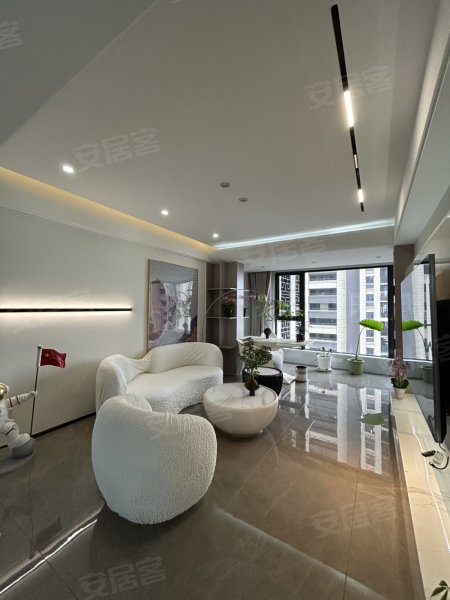 建发雍龙府二期_现代风装修70多个_拎包入住随时看房
