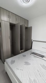 全屋定制衣柜_精装自住标准边户两室_门口小吃街生活便利