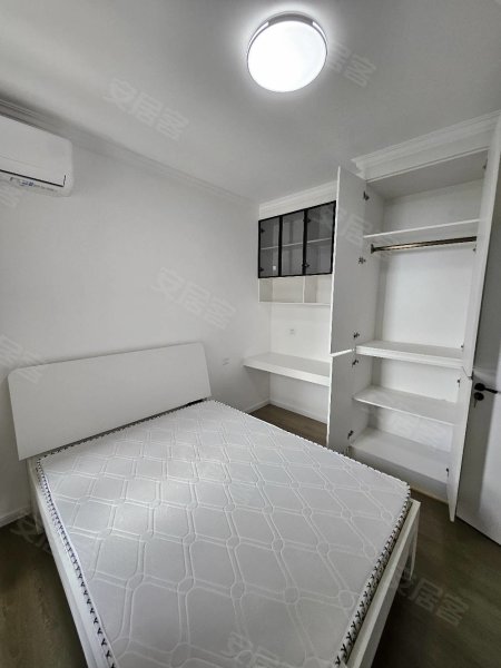 新店雅苑精装纯白风两室出租_拎包入住家电齐全_全新入住