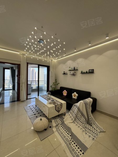 市中心，长淮，明光路，大东门，步行街，包河万达火车站押一付一