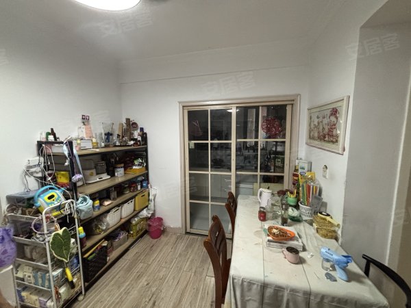 东海精工社(东海花园四期)_3室2厅1卫__电梯房_精装修