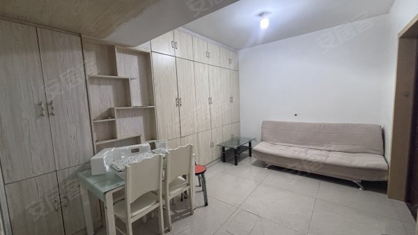 地铁口_百汇城市广场1室_家电齐全_拎包入住_看房方便
