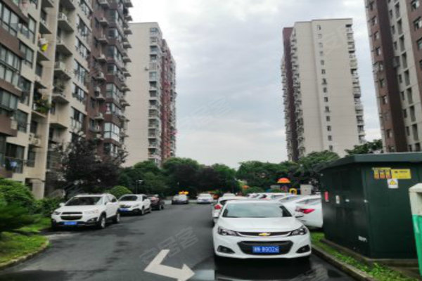 宝虹水岸人口