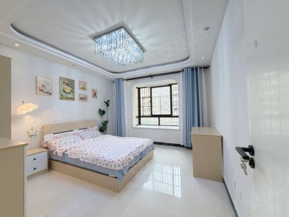 隆昊昊博园__实拍主卧__房间宽敞干净__可领包入住