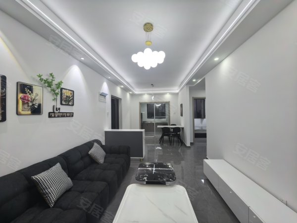 新店雅苑精装两室采光超好可短租可月付包物业