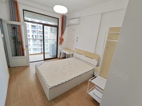 自己屋子_朝南主卧阳台套房可做饭政务区合肥八中_4号线地铁口