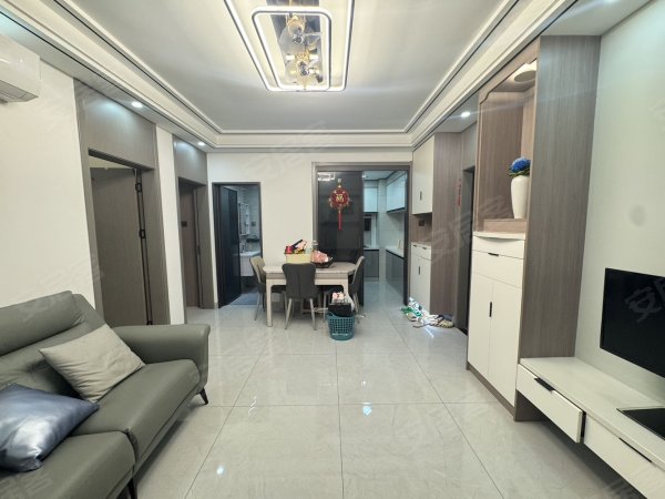 滨湖沁园业主自住精装两室_包物业通燃气_地铁口_金融港方圆荟