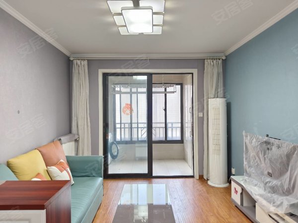 实图实拍_高速业主自住三房婚房_全屋定制衣柜_随时看房拎包住