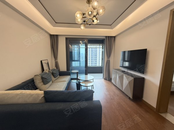 融创物业长江壹号物业直营_志邦定制衣柜_拎包入住无噪音地铁口