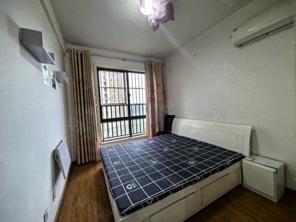 政务八中旁_发能太阳海岸_精装2室2厅1厨1卫_家电齐全