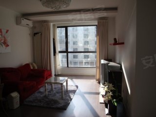卓越坊二手房居住体验 320x240.jpg