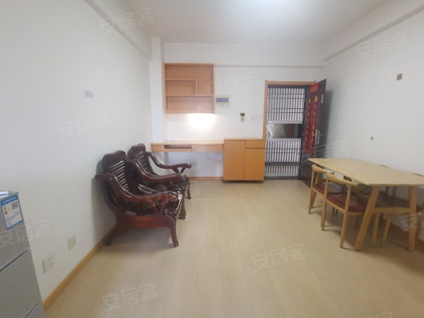 龙源丽景一室一厅简装地铁近商圈成熟拎包入住随时看房