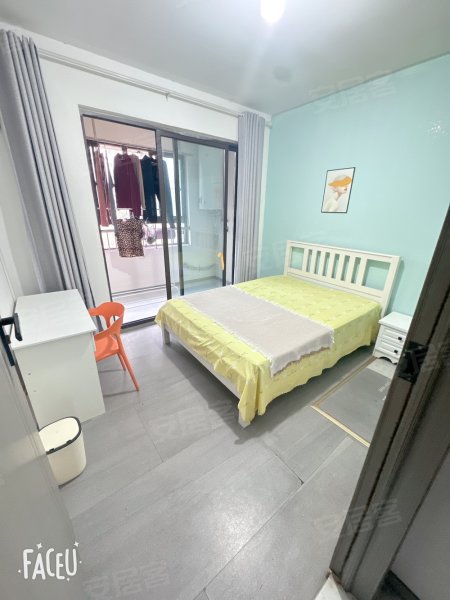 新站广场附近主卧带阳台独立卫出租付一押一无中介费拎包入住