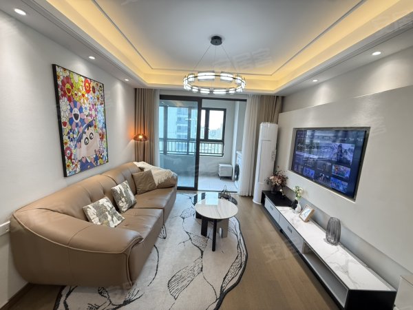 实图实拍_精装小三房_带地暖_可压一付一_省府东_高端住宅