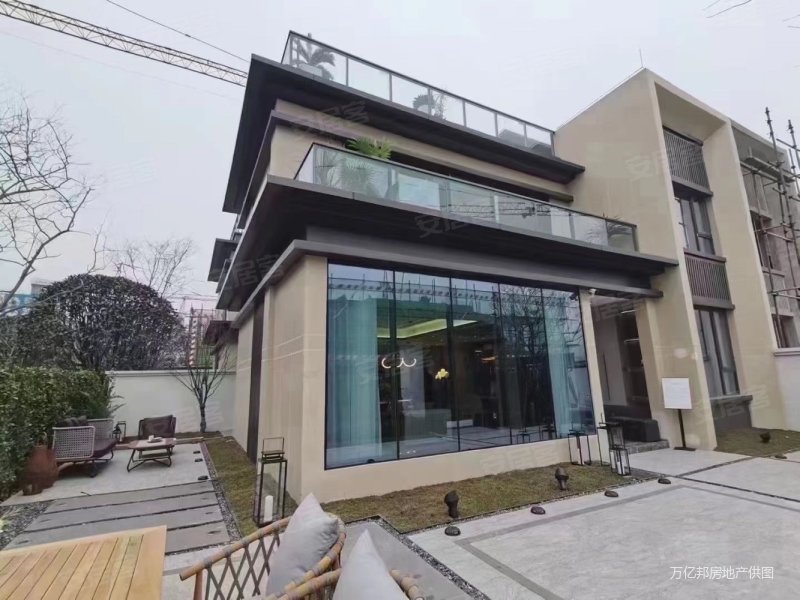 洋房价格买别墅 独门独院 送花园 带地下室 数量不多