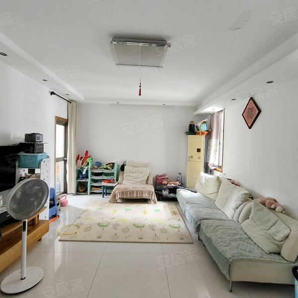 新出房源_三室住家带车位_陪读好房_看房方便