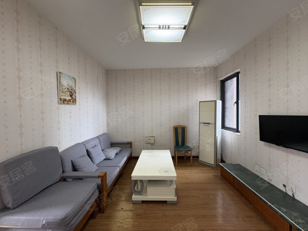 二千_新上好房丨精装两室_家具齐全_随时看_拎包入住